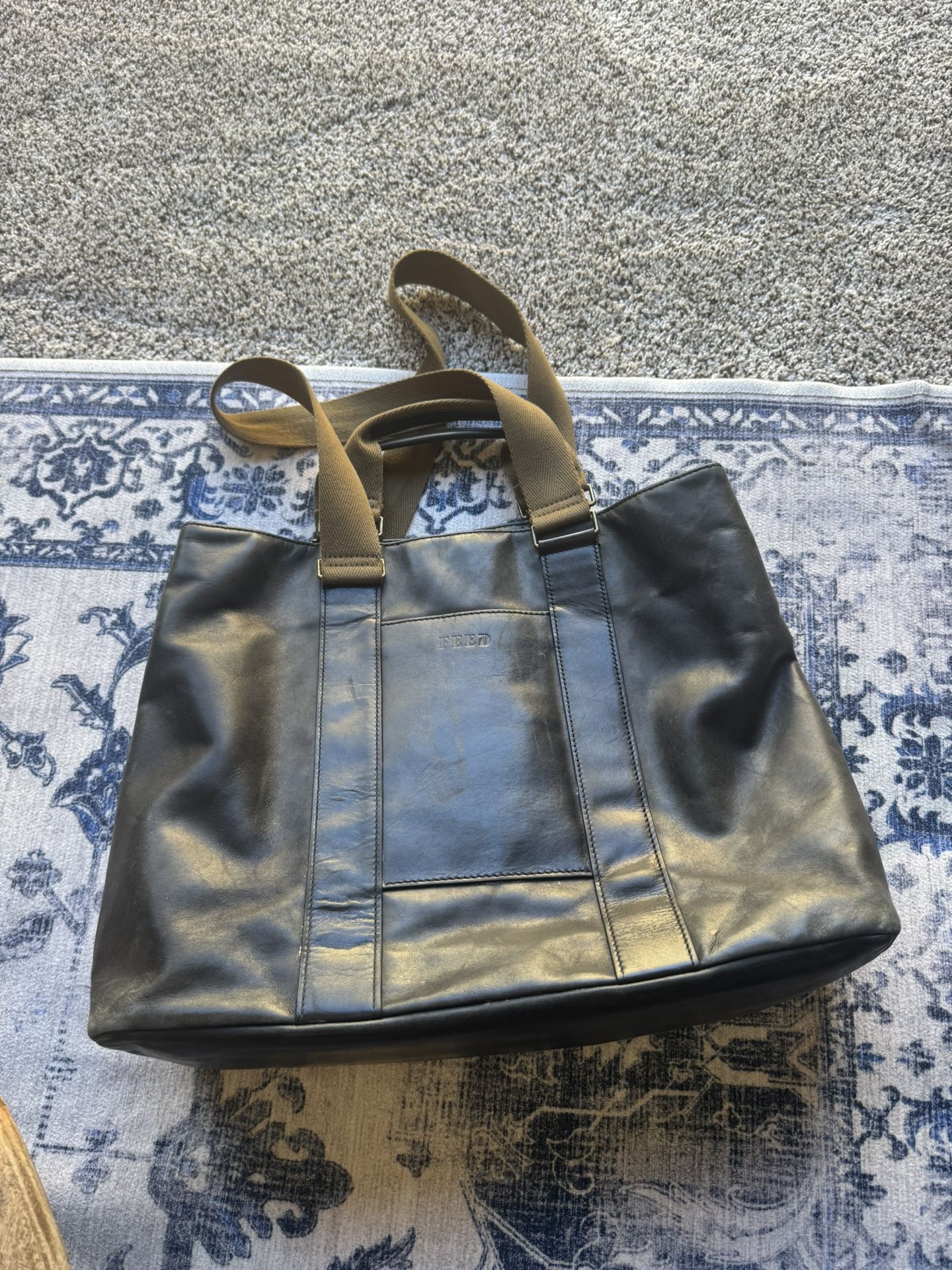 Leather Handbag (multiple Compartments)