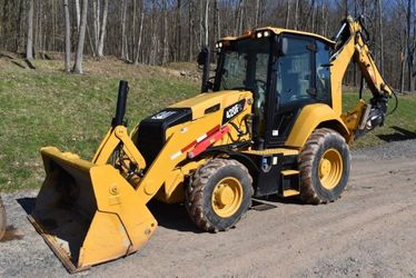 2017 Caterpillar 420F2