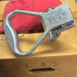 Carpet Demo Hand Puller