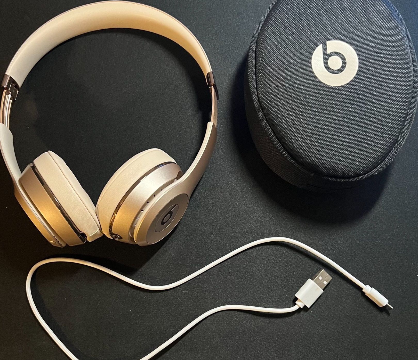 Beats Solo 3 Platinum Gold