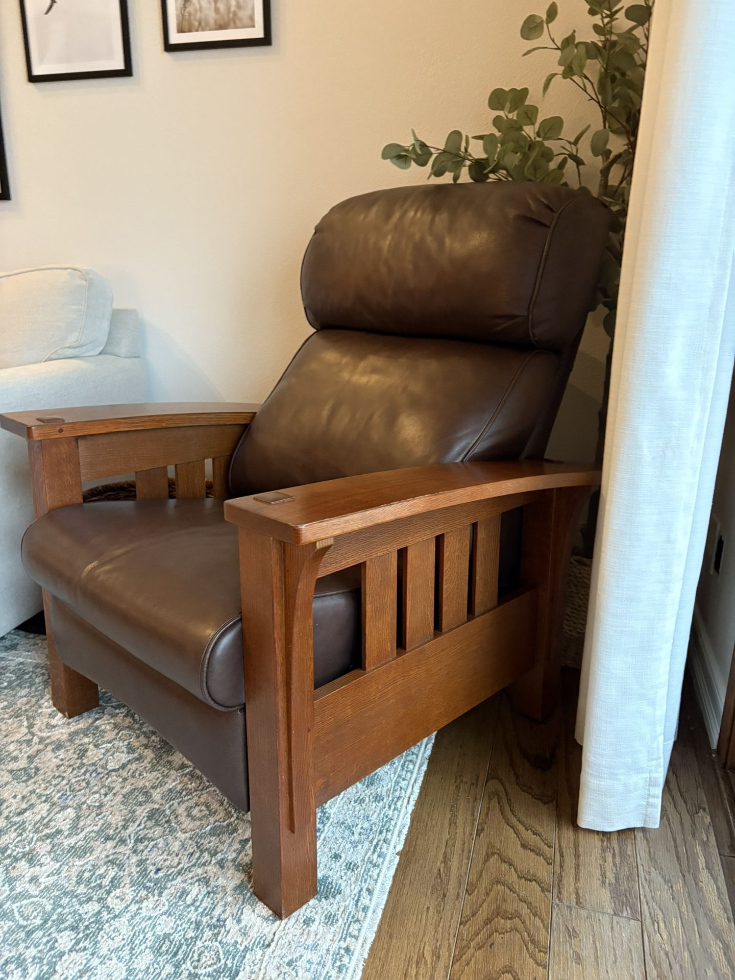 Reclining Stickley Morris Chair