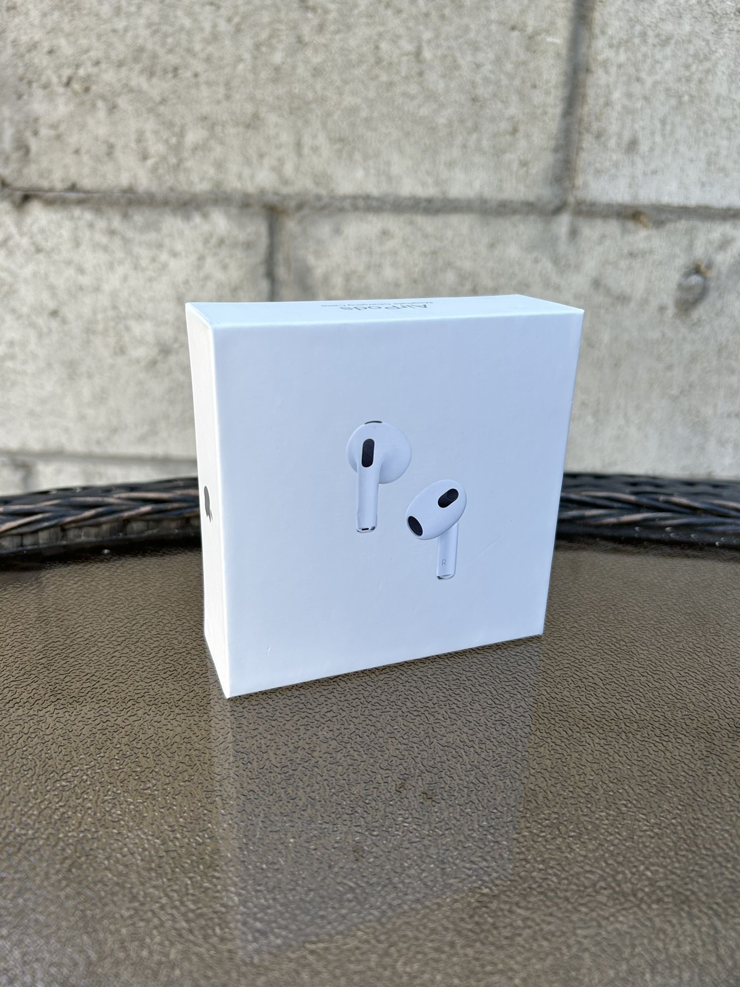 AirPods Generation 3