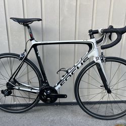 Focus Carbon Road Bike Large 56cm! Very Nice!