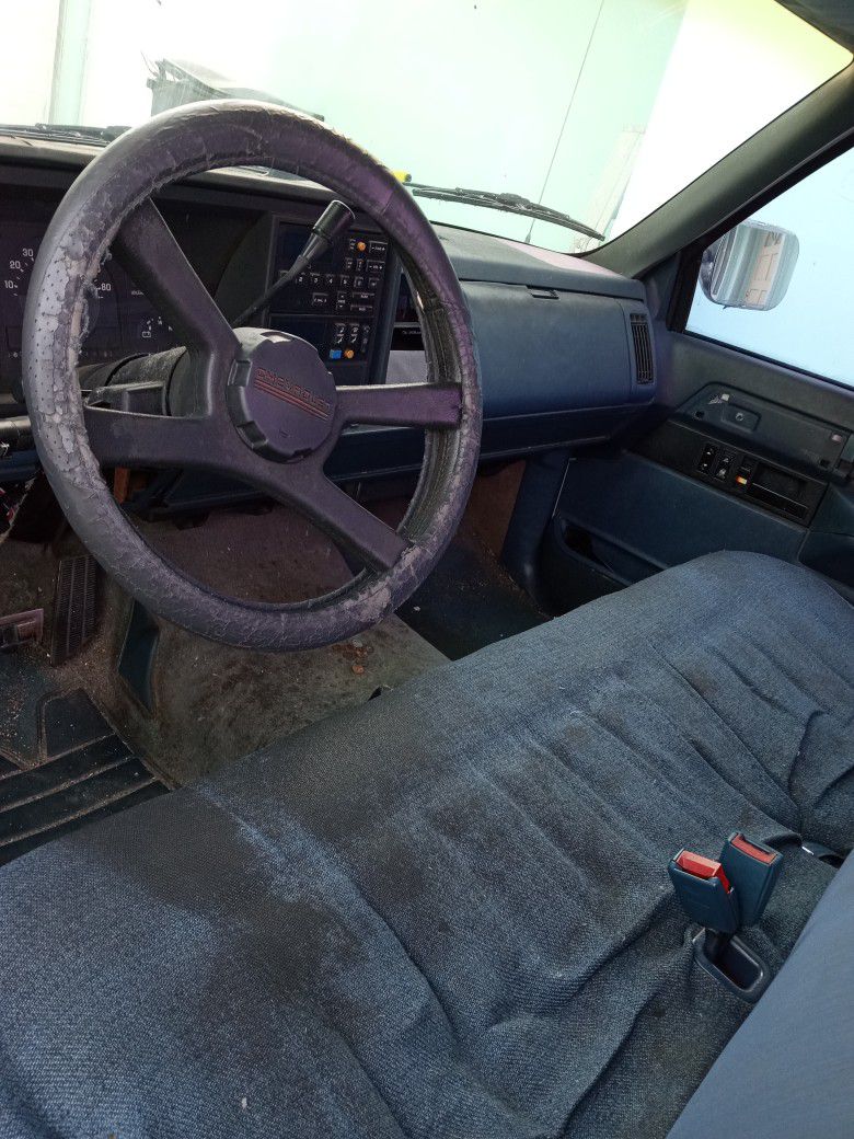 1988 Chevy Silverado Single Cab Short Bed 5.7 