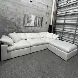 White Cloud Sectional - Brand New -Delivery available.
