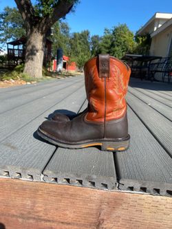Ariat boots size US 2