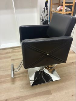 Black Hydraulic Salon Barber Chair