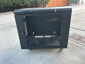 9U server rack cabinet.