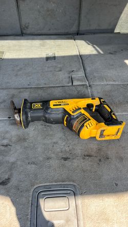 20V Dewalt Sawzall