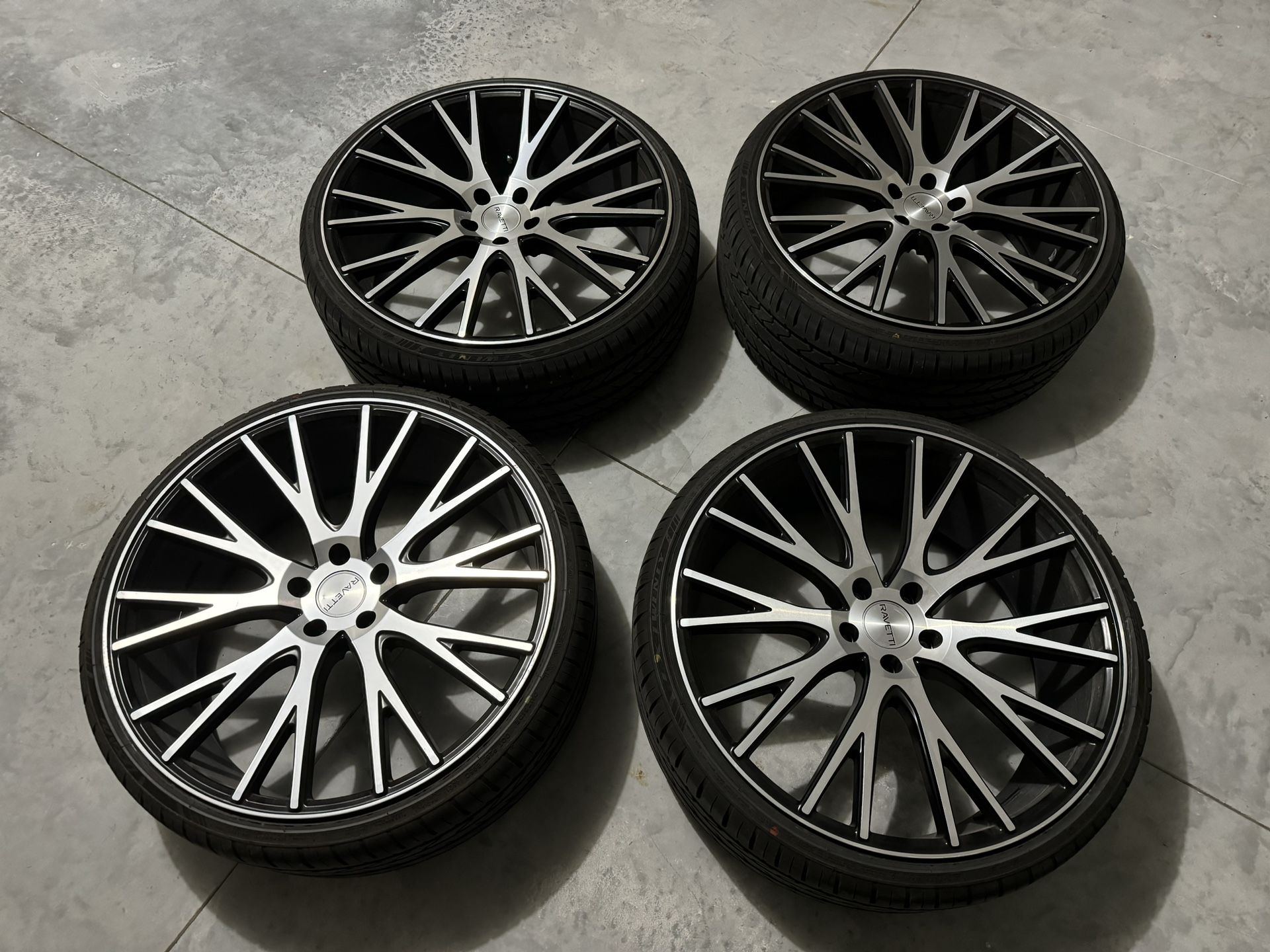 22 Inch Ravetti Wheels