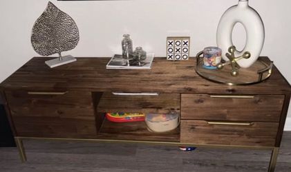 Solid wood TV stand