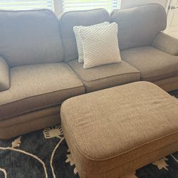 Couch Set (3-4 Pieces)