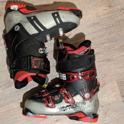 Salomon Quest Ski Boots Sz 27