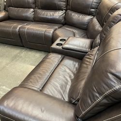 Power Reclining Leather Sectional Sofa w/ Console – Brown – Like New – Cheap Couch 