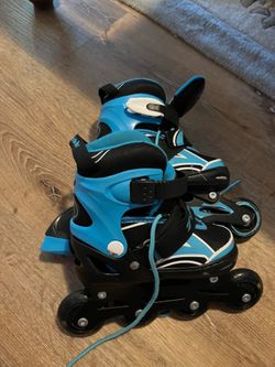 Kid rollerskates