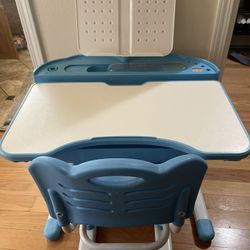 Learning desk, grows with your child