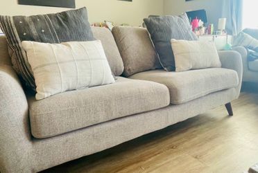 4 Piece Couch Set - Great Condition!