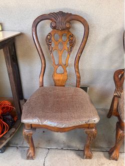 6  dinning chairs in total