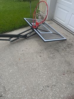 Basketball Hoop by Lifetime