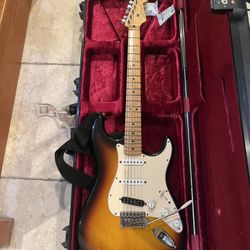 Fender MIM Stratocaster (Mint/Upgraded Seymour Duncqn) w/ Gator Flight Safe Hardshell Case (Brand New) 