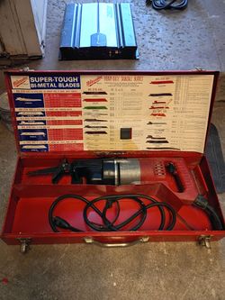 Milwaukee Sawzall Reciprocating Saw with Case