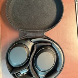 Sony XM 4 Noise Cancelling Headphones