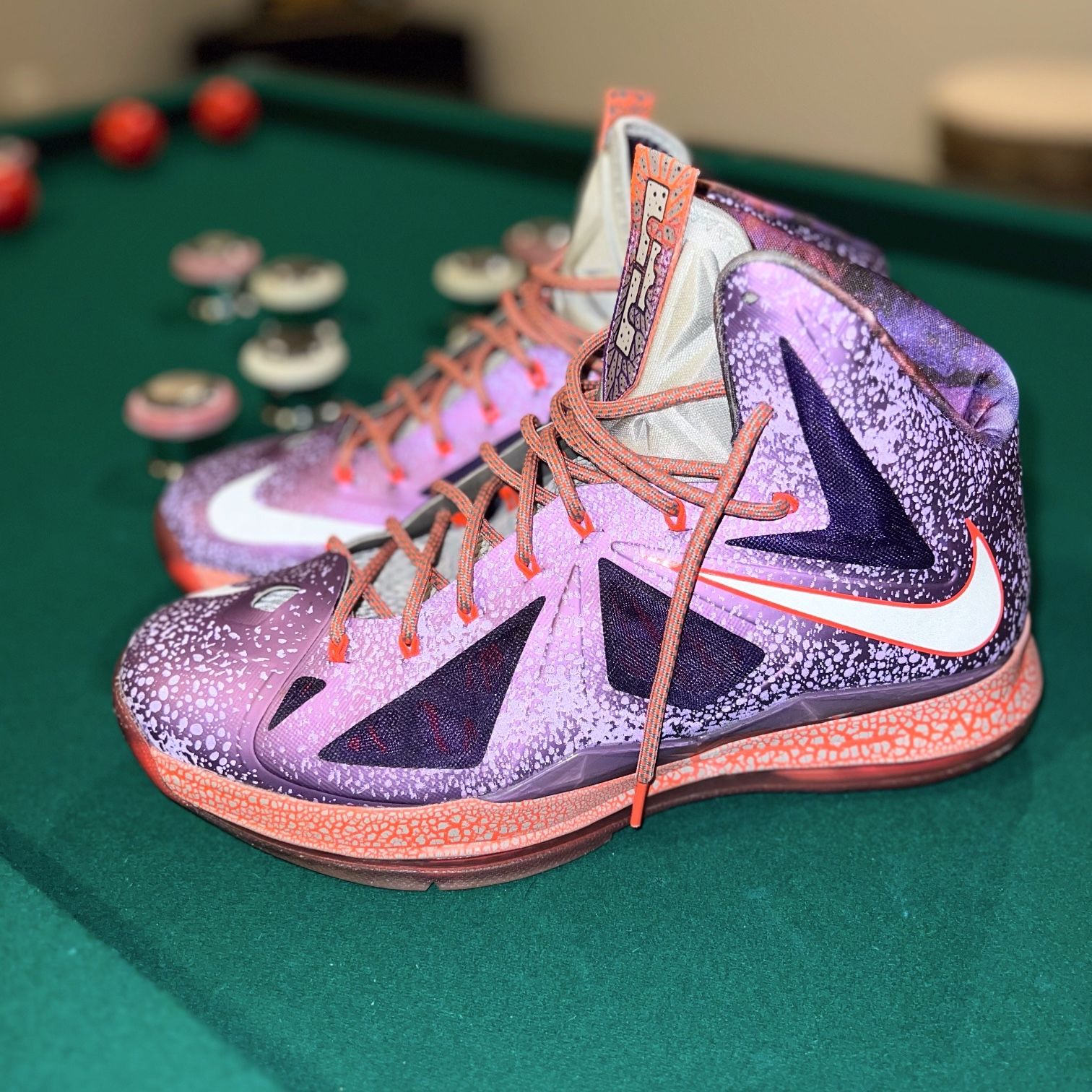 Area 72 store lebron 10