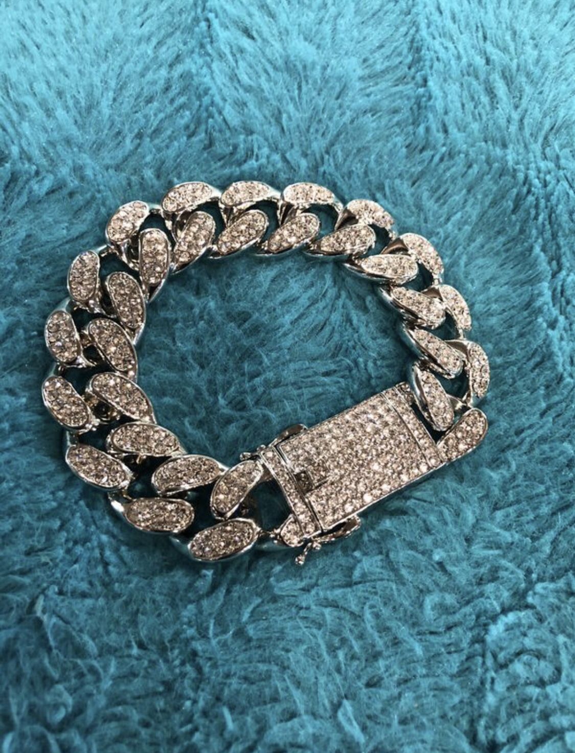 New 18 k white gold cuban iced out bracelet