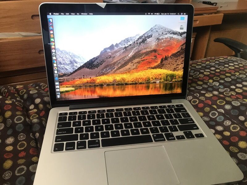 MacBook Pro (Retina, 13-inch Early 2015)