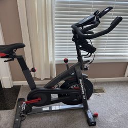 Schwinn iC4 Exercise Bike