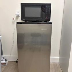 Stainless steel Mini Fridge Refrigerator With No Freezer And Microwave Combo (free Local Delivery)