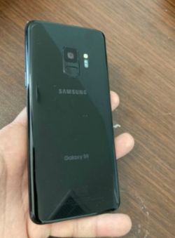 Samsung Galaxy S9 , Factory Unlocked, Excellent Condition Like New