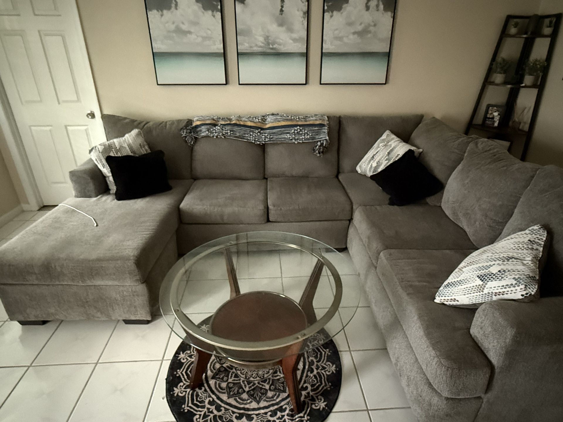 Sectional couch