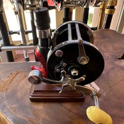 Penn Surf Master No. 250 Vintage Reel with Display Stand