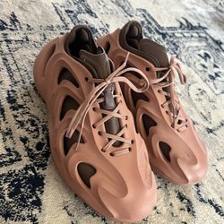 Adidas Men’s Size 9.5 