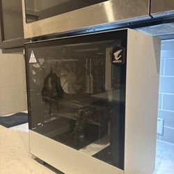 NZXT Custom Gaming Pc