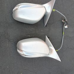 2008-2012 Lexus GS350 Side View Mirrors (Electric Powered) OEM. 