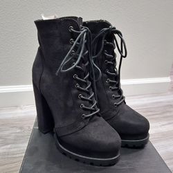 Fashion Nova Boots 