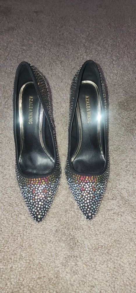 Azalea Wang Heels. Never Worn. Size 8