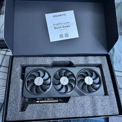 GIGABYTE RX 7800XT