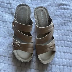 women’s shoes size 7