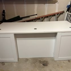 Desk Large In Great Shape comes With Free Chair As Well