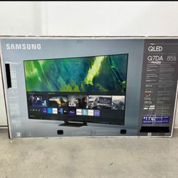 55 “ Samsung Smart 4K QLED HDR 120Hz Tv