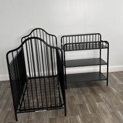 Standard Size Crib With Matching Changing Table Set 