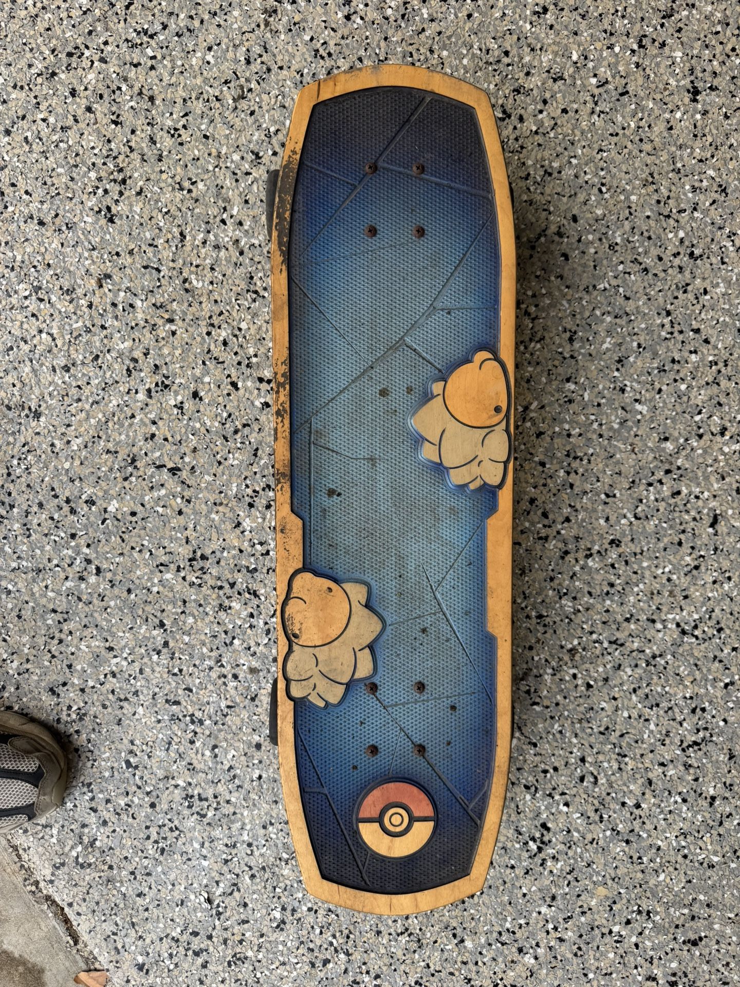 Pokémon center X Bear Walker Snom Skateboard Used