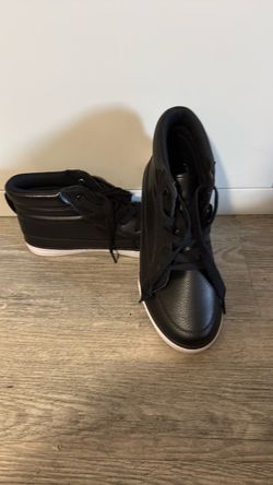Boys shoes