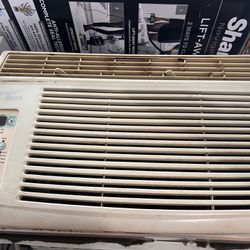 Breeze Air Conditioner (8,000 BTU)