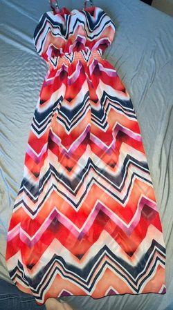 Cute long dress Sz Medium Nice condition