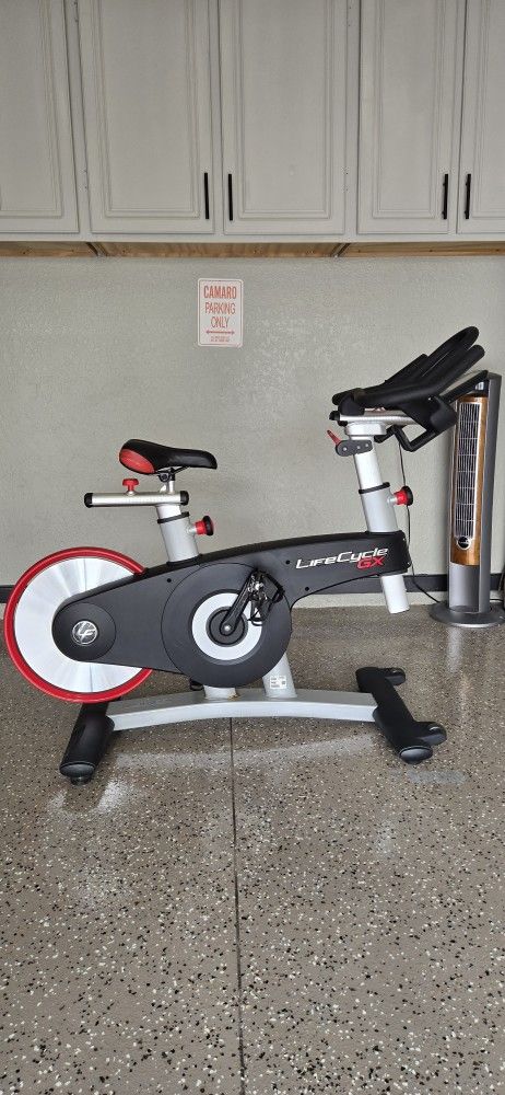 Life Fitness Lifecycle GX Indoor Cycle
