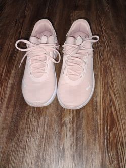 Women's shoes read description for prices.